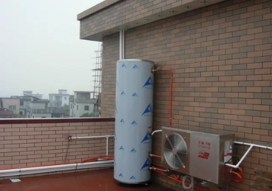 2022北京供热展：什么样的空气能热水器适合家庭安装呢？