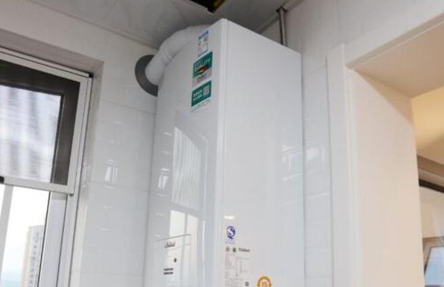 热泵展：家里时用空气能热泵地暖机好还是壁挂炉好？